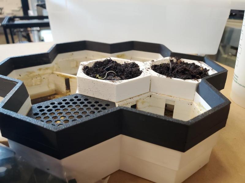 hydroponic planter plate