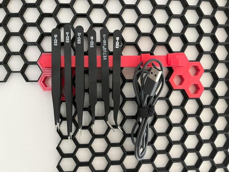 Honeycomb hook hanger + hook (tweezers, cables ect) [single grid size]