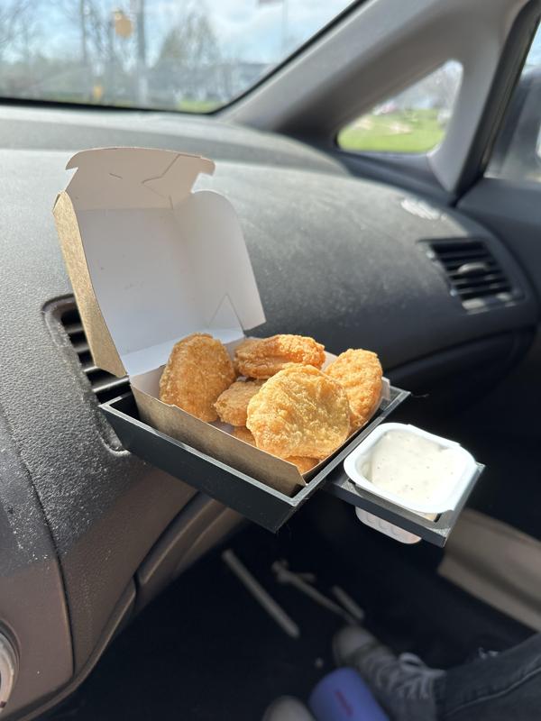 Car Nugget tray with Sauce holder