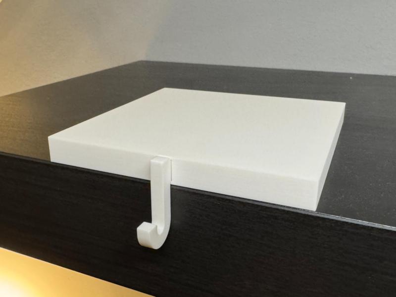 Self Supporting Shelf Hanger