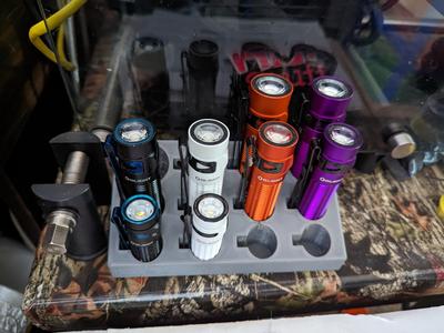 Olight Baton 3 holder/display