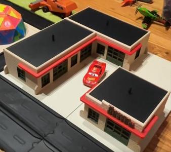 Pixar Cars Radiator Springs Racing Museum Playset
