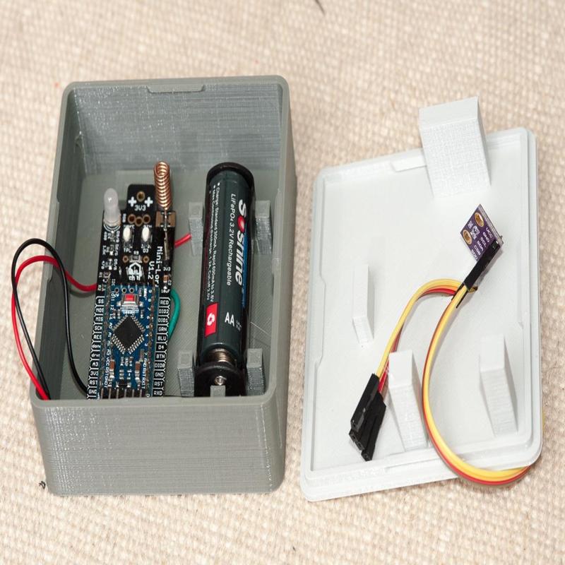 Simple enclosure for the Mini-LoRa node