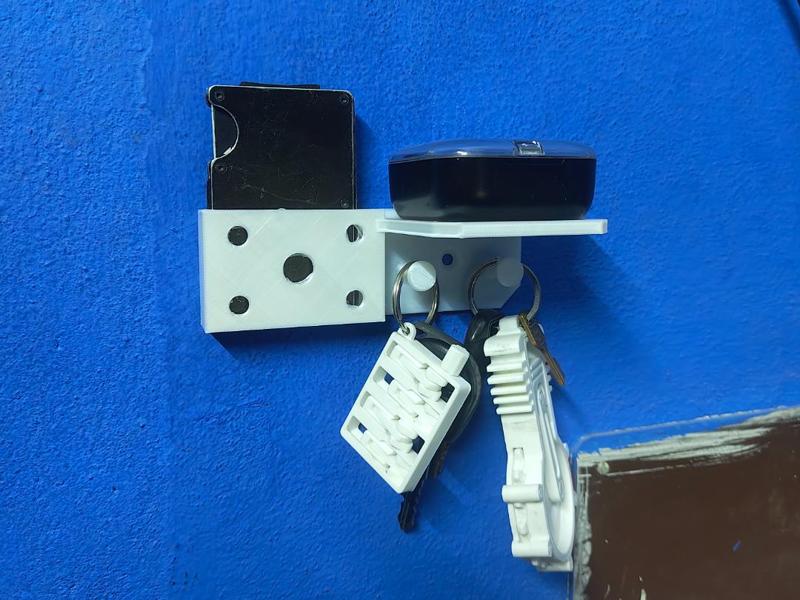 Everyday Carry Stand