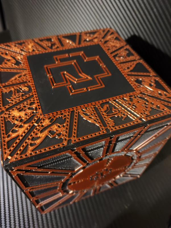 Box Rammstein Hellraiser
