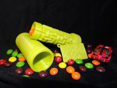 Cylinder Maze Model 1 with Christmas themed Lids