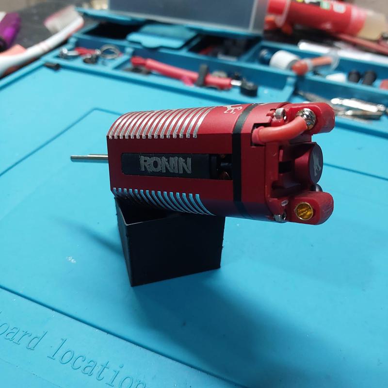 3.5mm bullet connector holder mod for Warhead Industries brushless motor