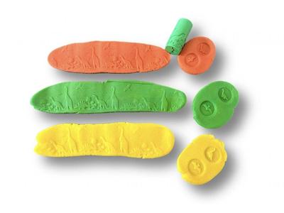 Playdoh Roller with Stamps – Dinosaur