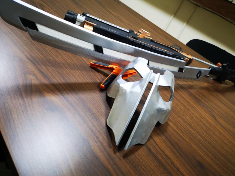 Ash's Sword with Light - Apex Legends + Ash's Mask + Passive (Mark of Death))