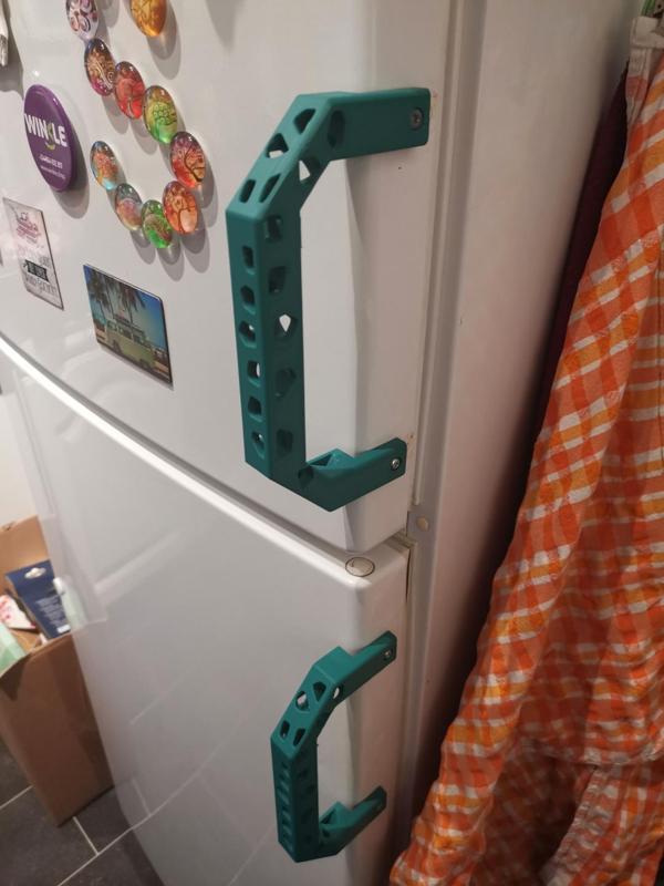 Voronoi Fridge Handle V2