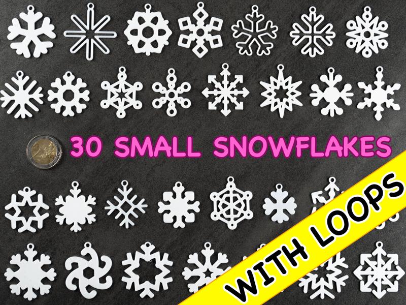 30 Small snowflake collection with hanging loop / Kolekce malých sněhových vloček s očky / Schneeflocken
