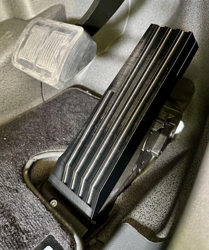 Ineos Grenadier throttle pedal extension