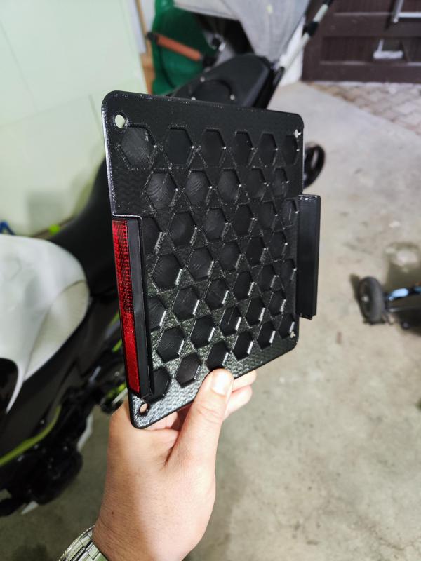 Kennzeichenverstärkung + Reflektoraufnahme