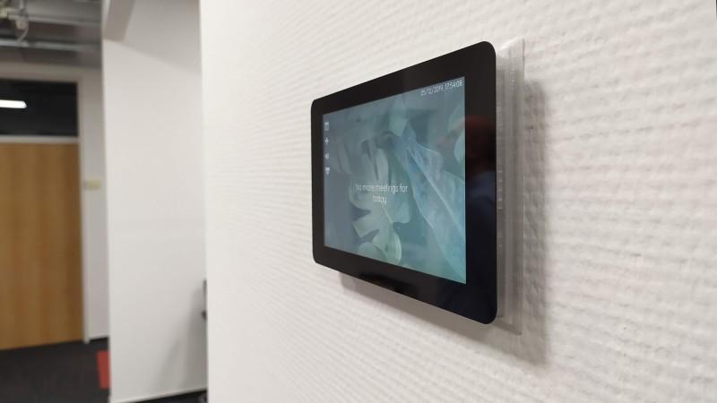 Wall-Mount for Raspberry Pi Touchscreen + neopixel