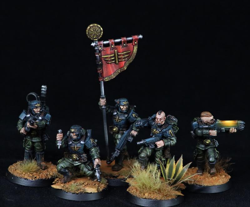 Command squad and Officer Rundgäard / Imperial Guard