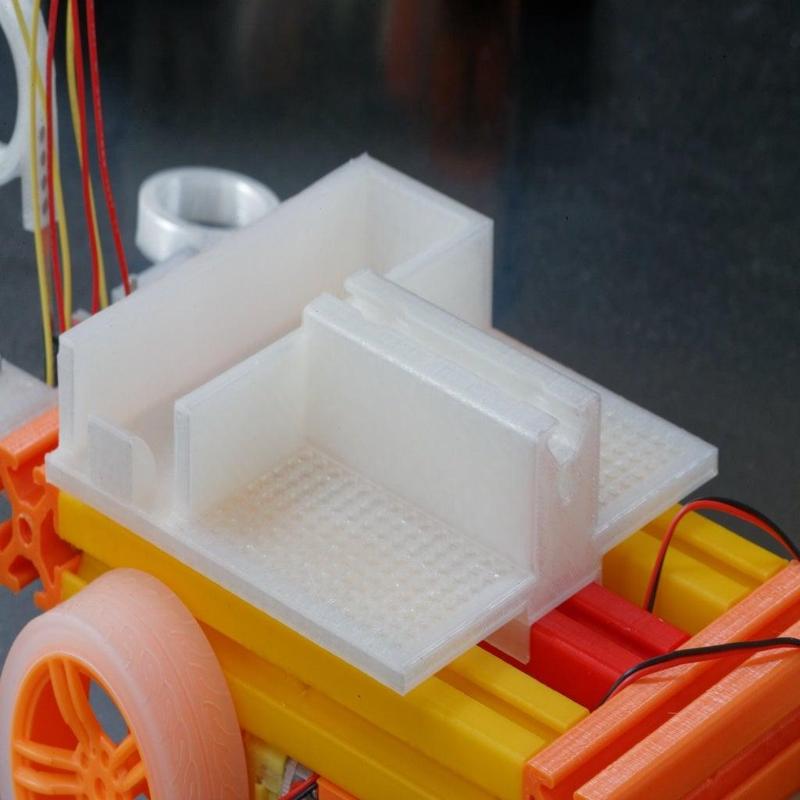LIPO battery holder for 8020 series 10 - Supports Second level of platforms