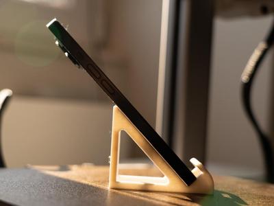 Phone Stand 13 grams