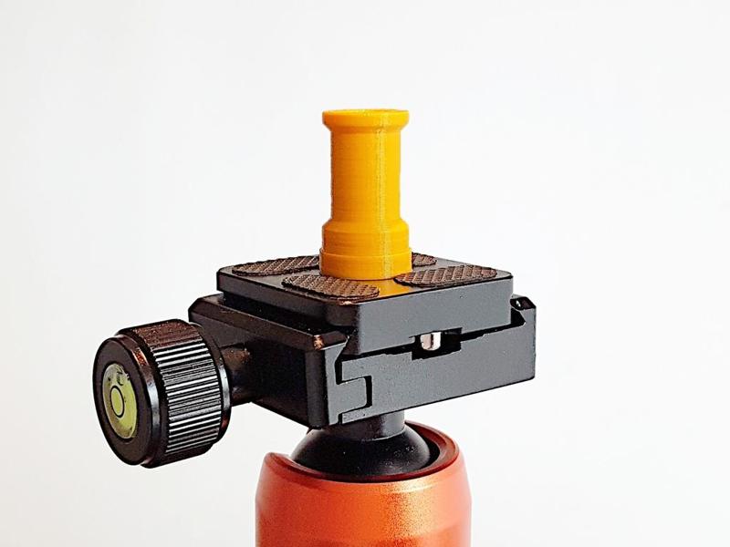 Studio Light to 1/4" Camera Thread Adapter