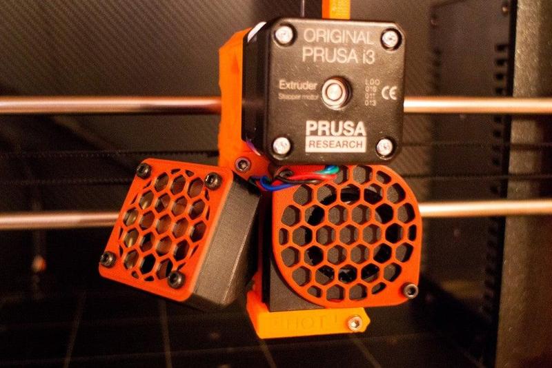 Tilted Adapter for Noctua UPGRADE Fan + 2x Fan Cover