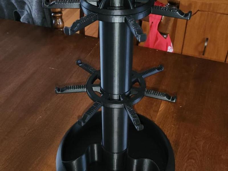adjustable keychain display with bowl and sign