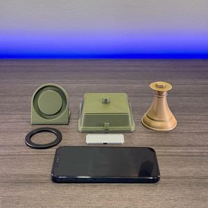 Trophy Style Magnetic Ring Mobile Stand