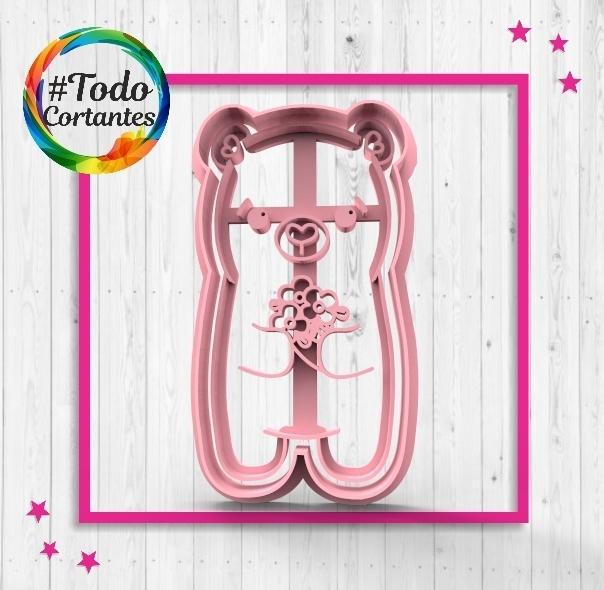 Cutter teddy bear with flowers