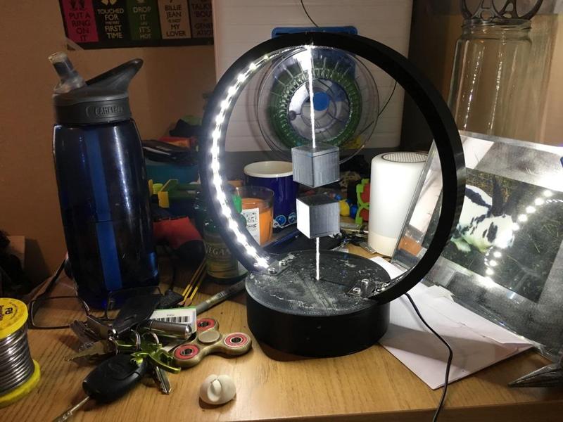 Magnet Lamp