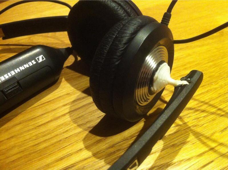 Sennheiser PXC 250-II earpiece connector replacement