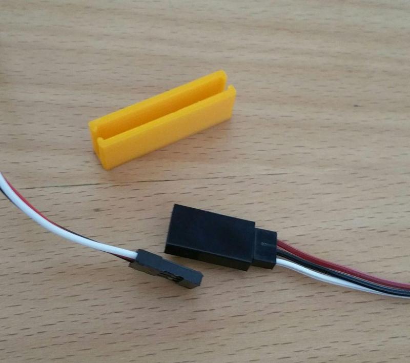 Servo Extension Safety Lock