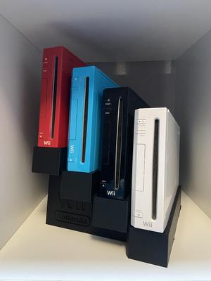 Multi-supports for Wii consoles - 4 color display.