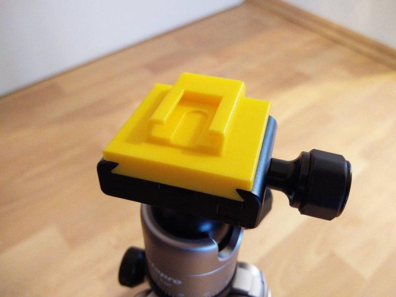 Adapter Hot shoe to Rollei QAL-40 Quick-Release Plate Fotopro