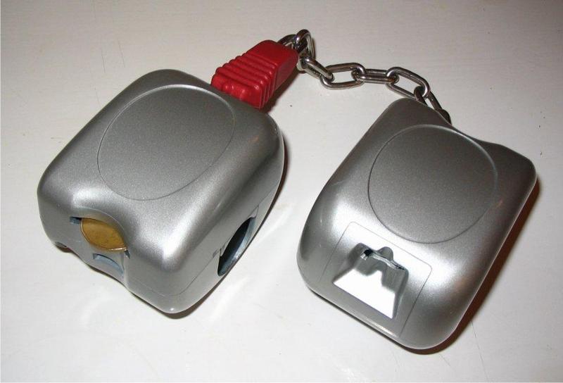 Shopping trolley / Cart lock pick - with dummy Australian coins.