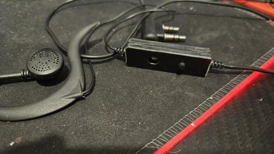 Baofeng  uv-5r headphone button