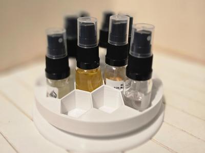 Perfume tester bottle holder