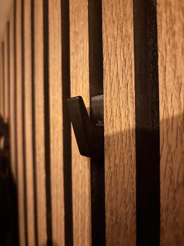 Acoustic Panel Hook w/ Quick Release (14–15mm)