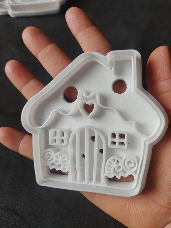 cookie cutter house