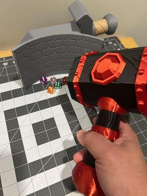 Dice Hammer – Dice Holder & Launcher