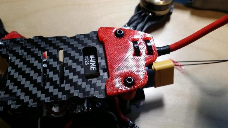 Realacc Genius 215 - "Horizontal antenna mount" VTX antenna