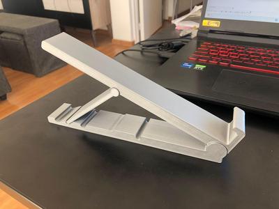 Notebook Stand / Notebook Stand