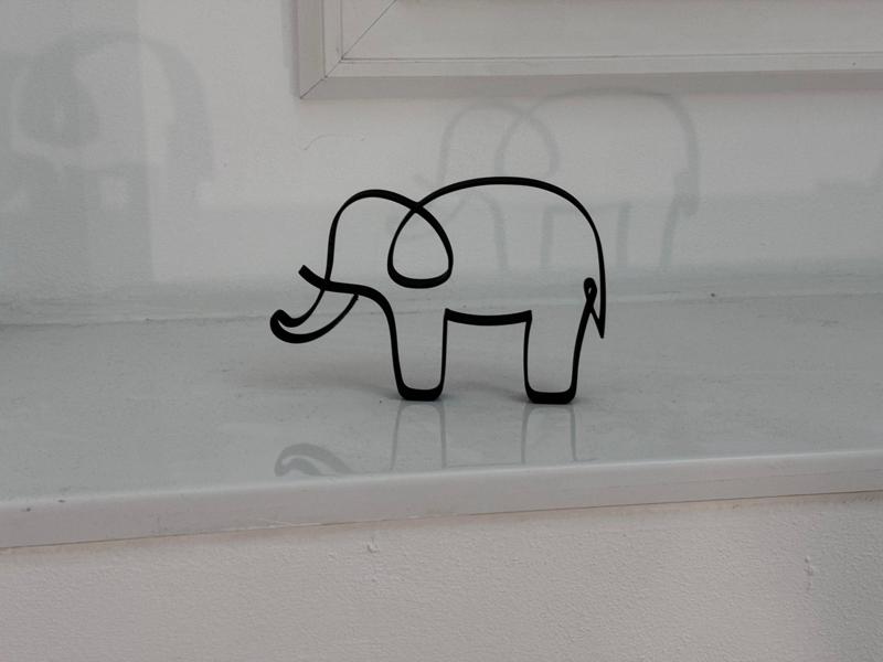 One-Line Art: Elephant Silhouette