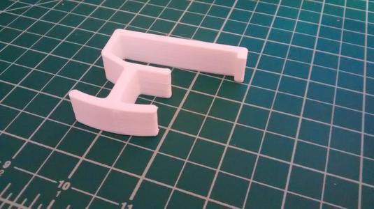 Clip on cabinet handle