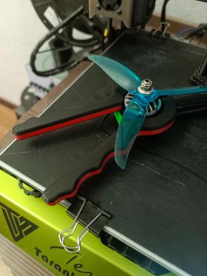 Propeller removal tool