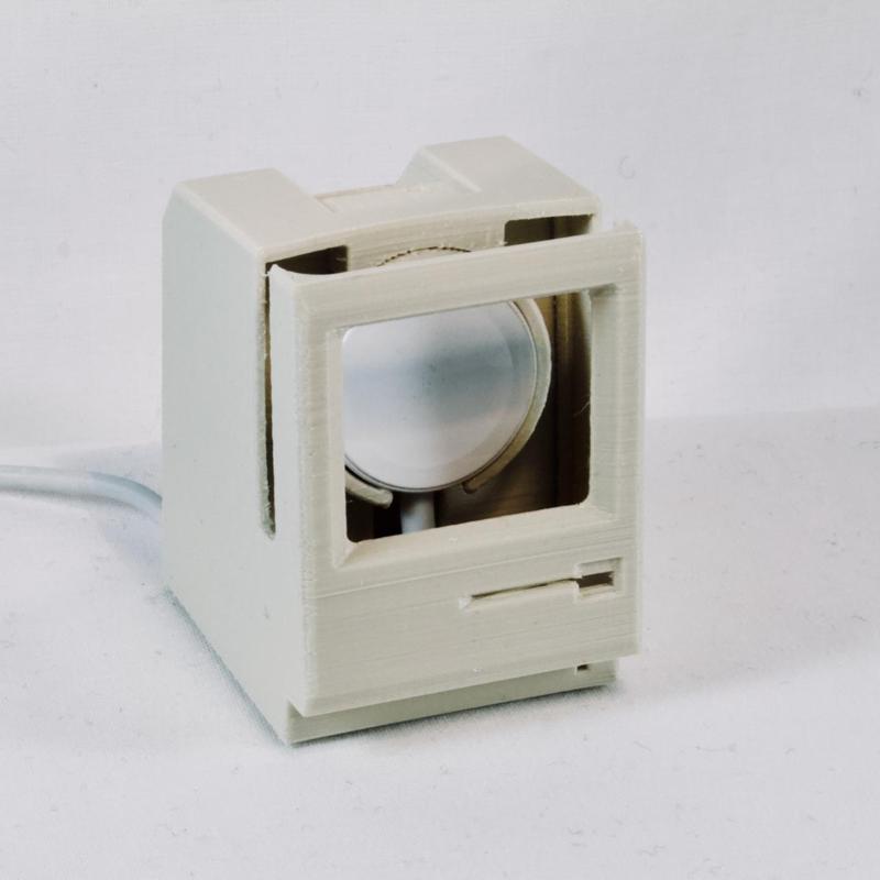 Apple Watch charging base - Macintosh Design