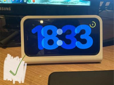 iphone 12 distance holder