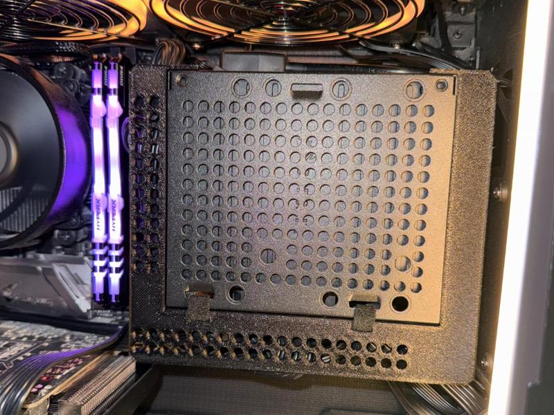 Cooler Master NR200p PSU Cable Cover