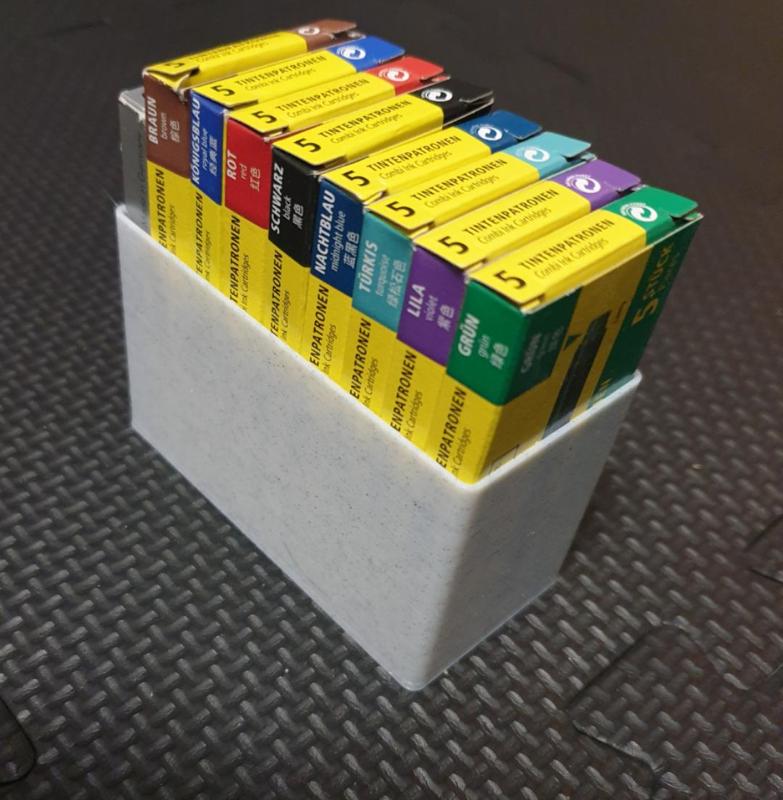 Fountain pen ink cartridge holder