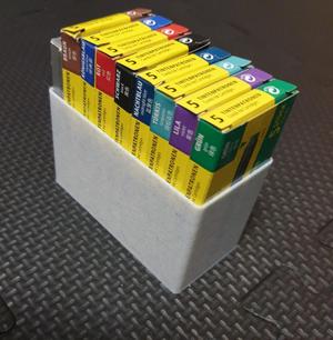 Fountain pen ink cartridge holder