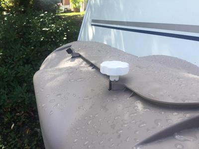 Knob for propane cover lid