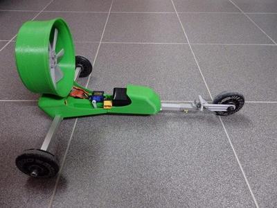 Land yacht propeller / Char a hélice