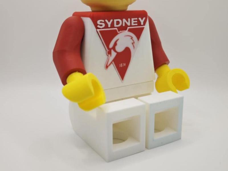 AFL Brick Man - Sydney Swans (500%)